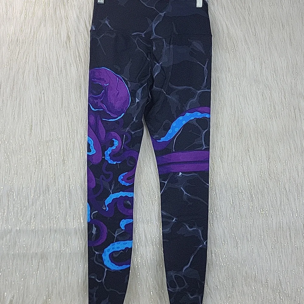 Violate The Dress Code Leggings - Picture 4 of 7